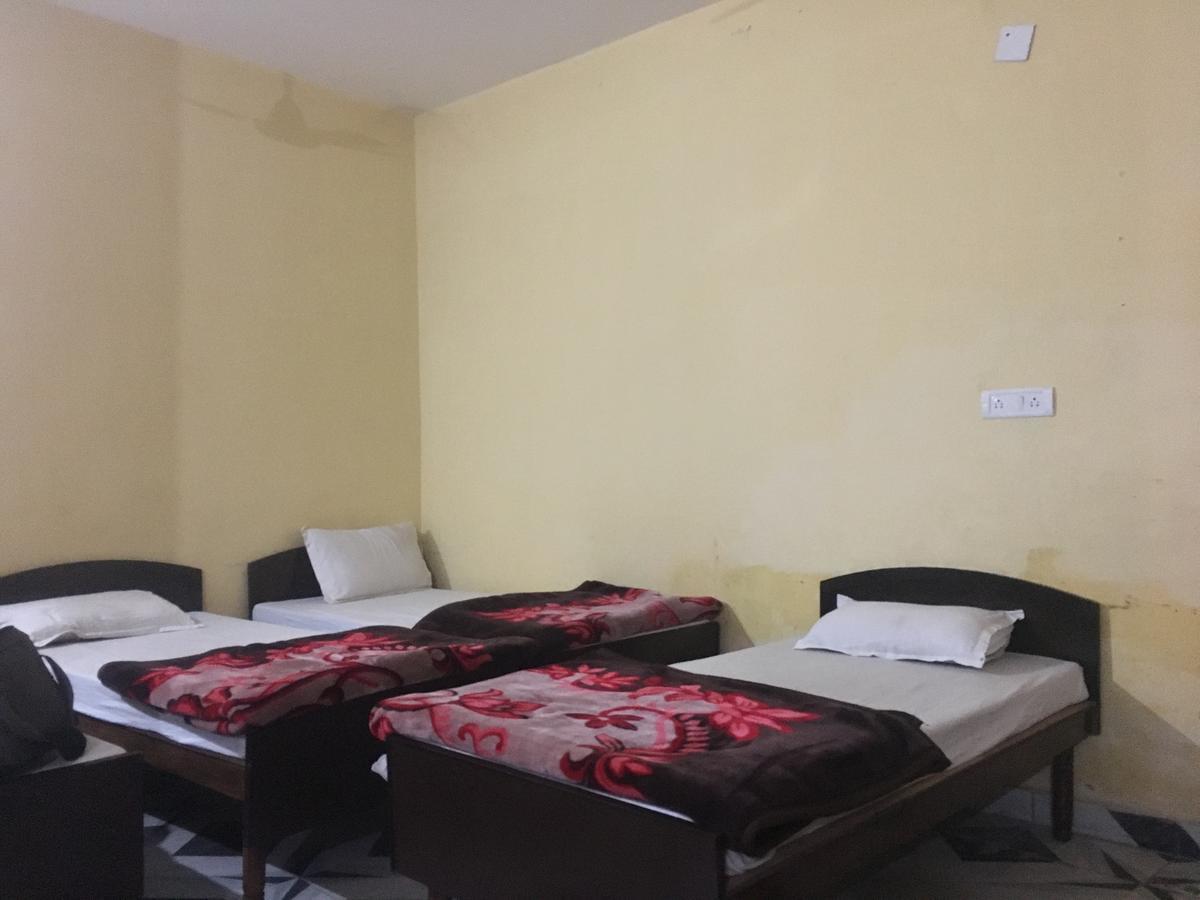 Oyo 12976 Hotel New Fiza Jammu Bagian luar foto