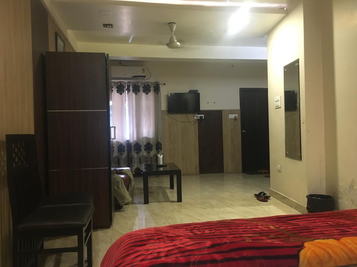 Oyo 12976 Hotel New Fiza Jammu Bagian luar foto