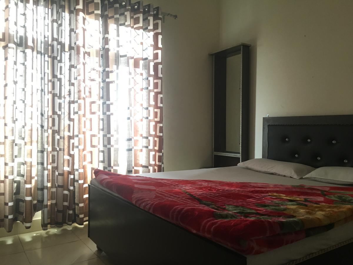Oyo 12976 Hotel New Fiza Jammu Bagian luar foto