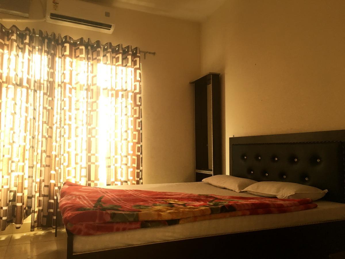 Oyo 12976 Hotel New Fiza Jammu Bagian luar foto